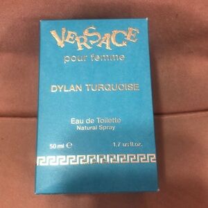 Versace Pour Femme 50mL Dylan Turquoise perfume. Sprayed 1 time.